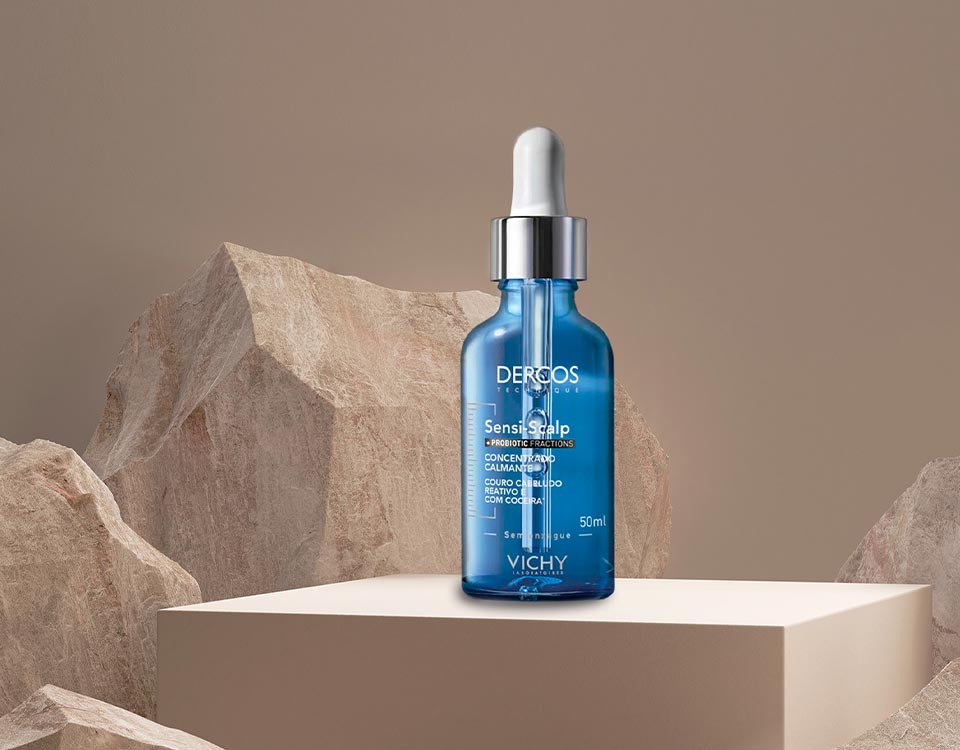 Outro lançamento da marca foi Vichy Liftactive Specialist B3. O sérum antimanchas de 30ml foi embalado no frasco SB-1396-S da linha Alegria da Wheaton e decorado com pintura translúcida brilhante vermelha.