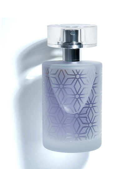 Processo químico de ataque à superfície do vidro que proporciona um acabamento acetinado.