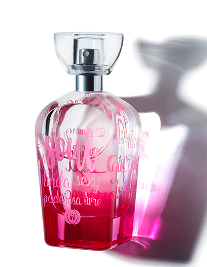 Processo de impressão de uma arte em superfícies angulares ou de difícil aplicação para o silk screen.